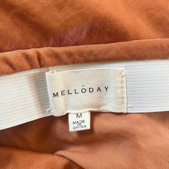 ✨ Orange Silky Midi Skirt with flattering slit ✨ - Picture 10 of 10